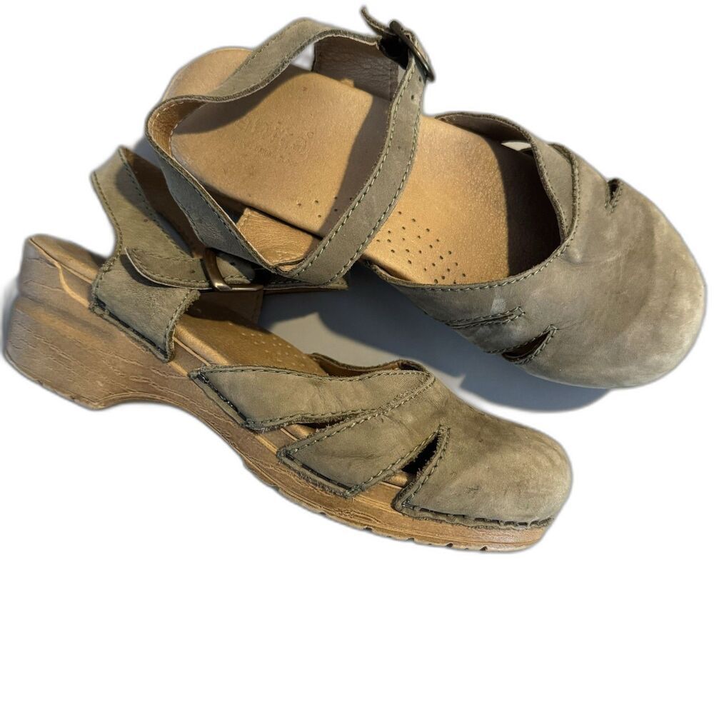 Sanita Margrethe Danish Clogs Mary Jane Leather Light Olive Green Womens sz 38